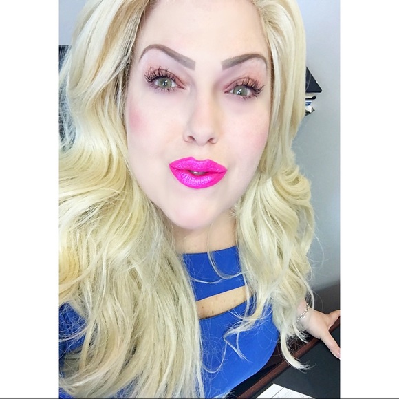 Meet your Posher, Wendy - Picture 3 of 8